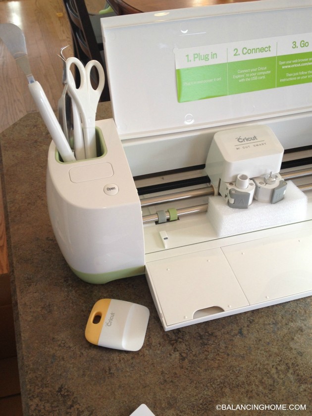 CRICUT-EXPLORE-STORAGE-THEY-THOUGHT-OF-EVERYTHING
