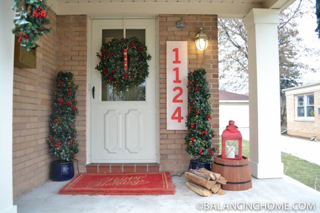 CHRISTMASO-FRONT-PORCH-27