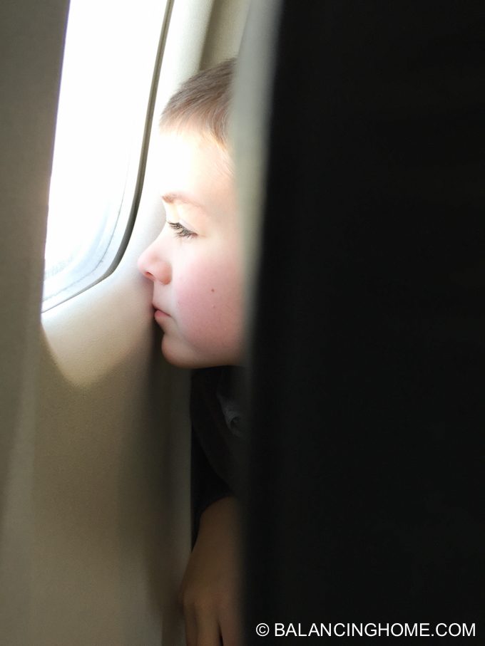 flying-with-kids-13