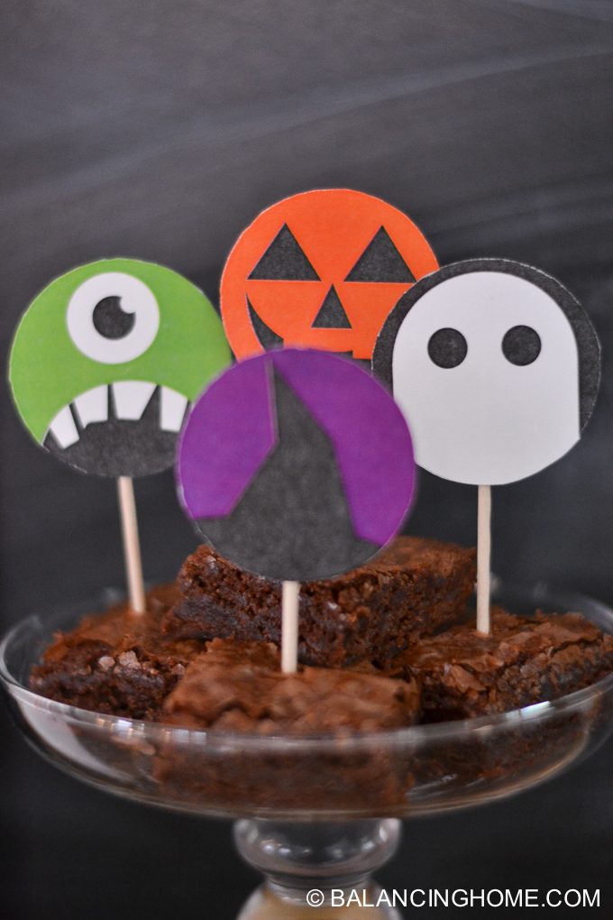 halloween-printable-party-bunting-cupcake-topper-sign-bookmark-21