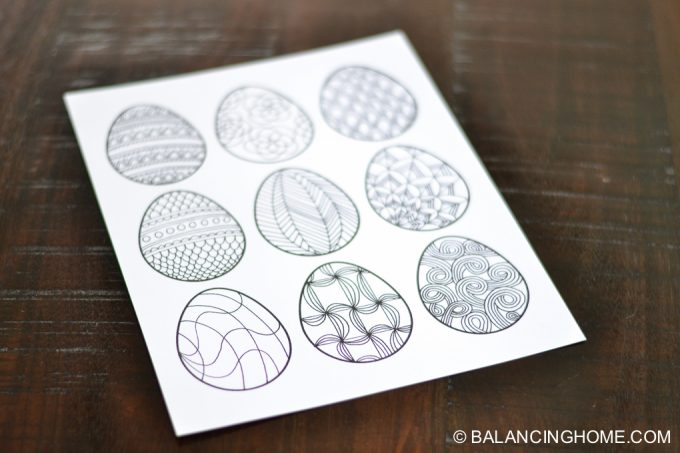 Free Easter egg coloring printable. Perfect easy kid craft. Grab this fun Easter craft!